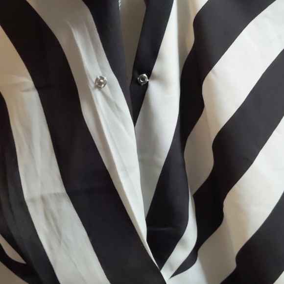 Blouse - Picture 3 of 6